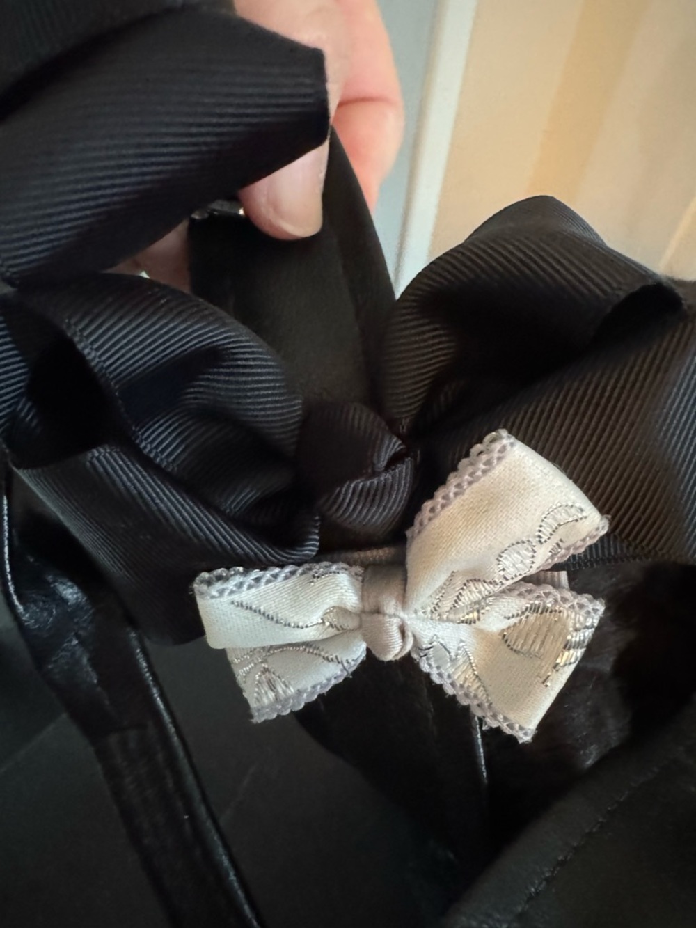 Custom Handmade Black Small Pet Carrier w/Rhinestones - Picture 9 of 16